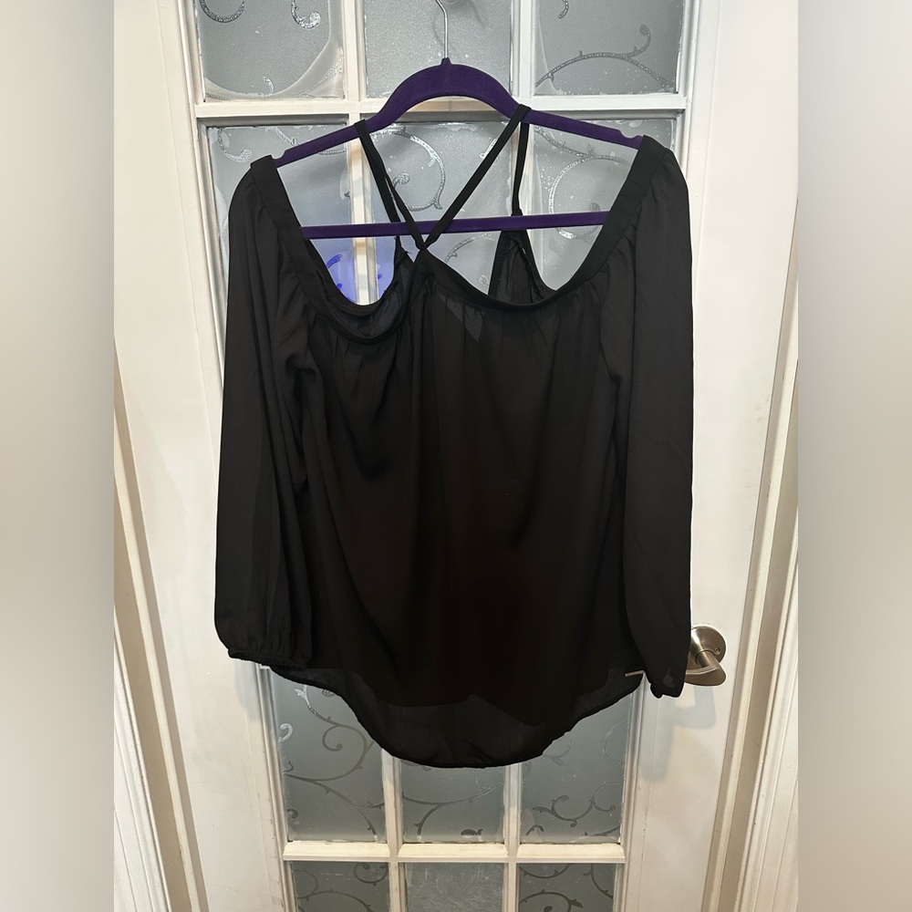 SHELN Black 3/4 Sleeve Backless Blouse